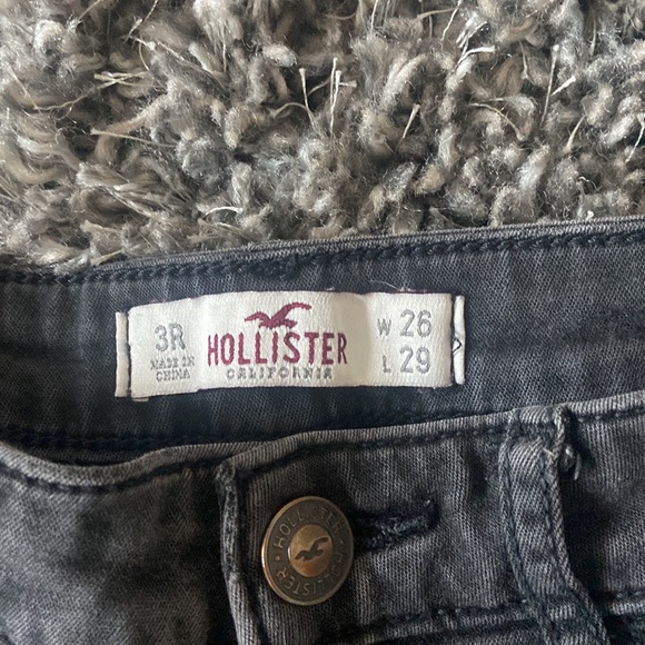 Black skinny jeans, no rips and regular length. Good condition - Picture 3 of 3